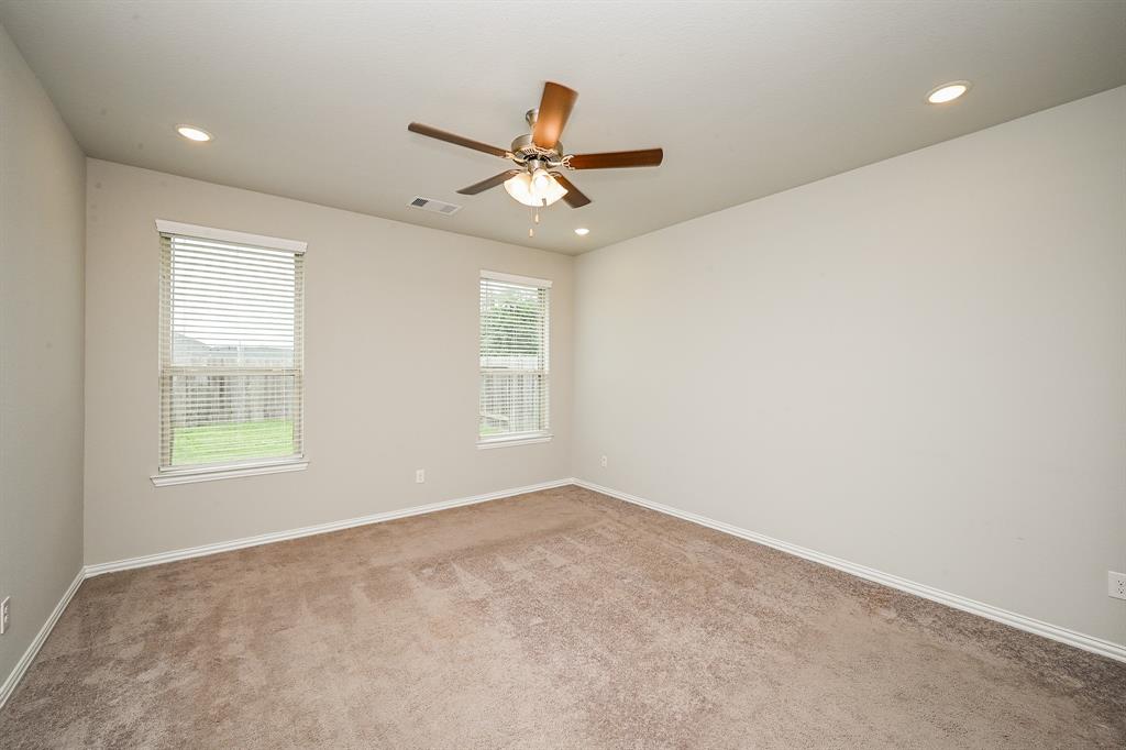 8310 Divot Trace, Fulshear, Texas image 23
