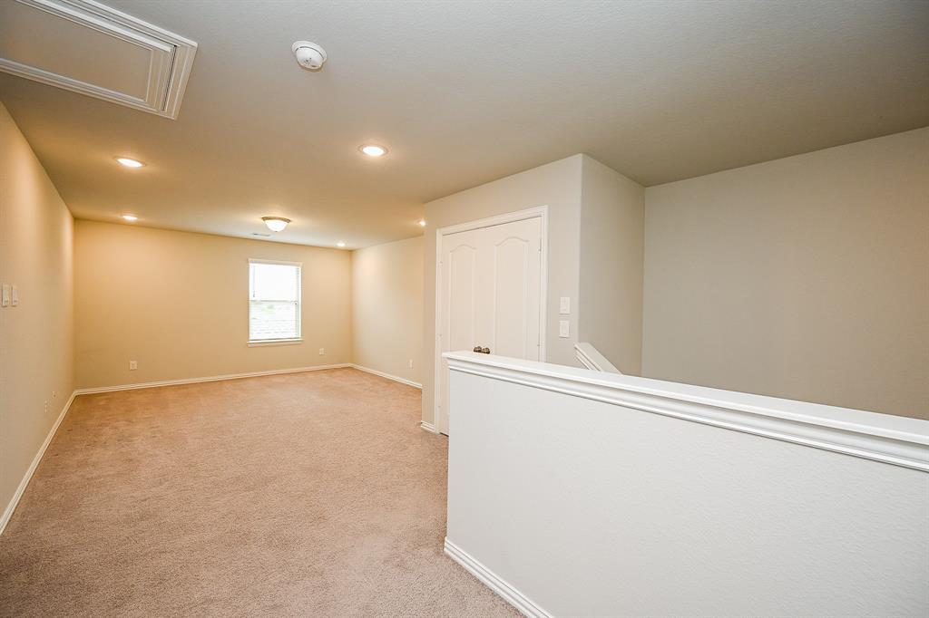 8310 Divot Trace, Fulshear, Texas image 31