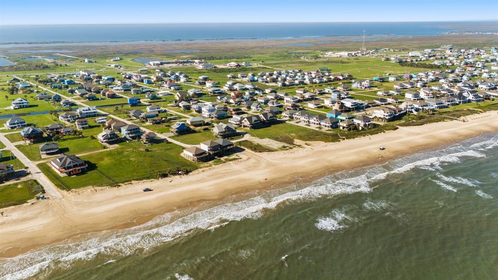 905 Meynig Drive, Crystal Beach, Texas image 29