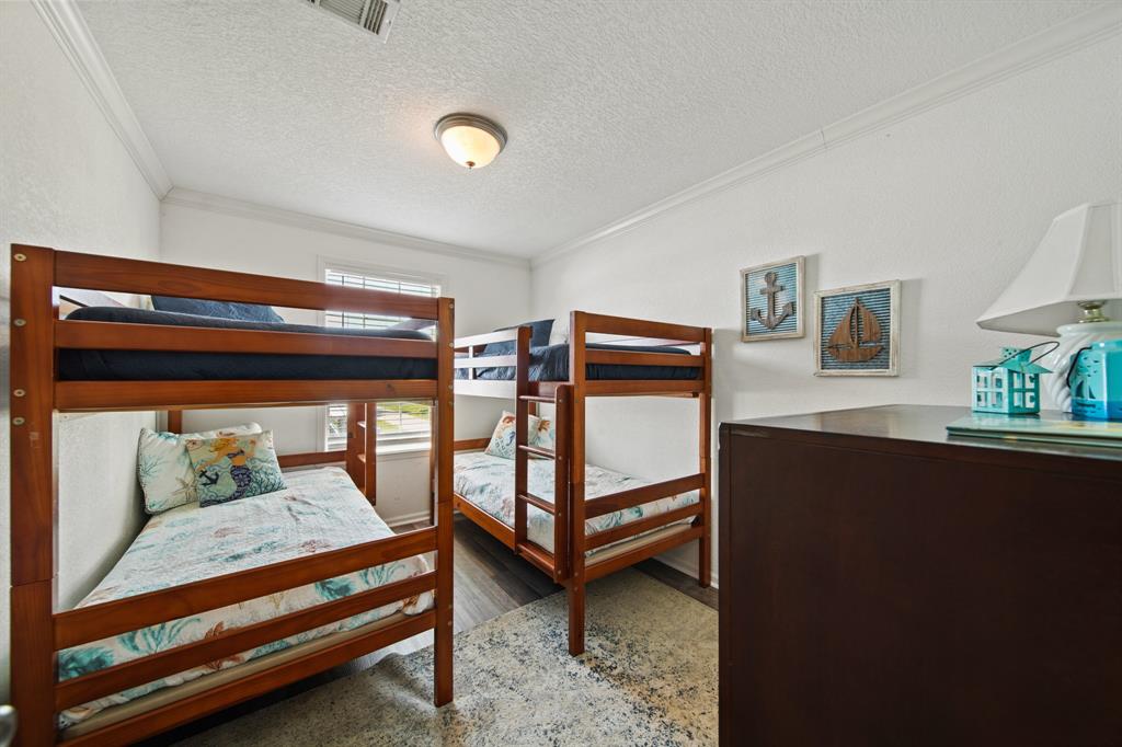 905 Meynig Drive, Crystal Beach, Texas image 21