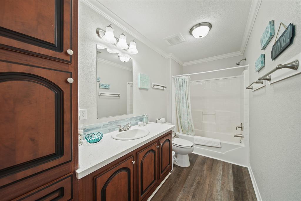 905 Meynig Drive, Crystal Beach, Texas image 22