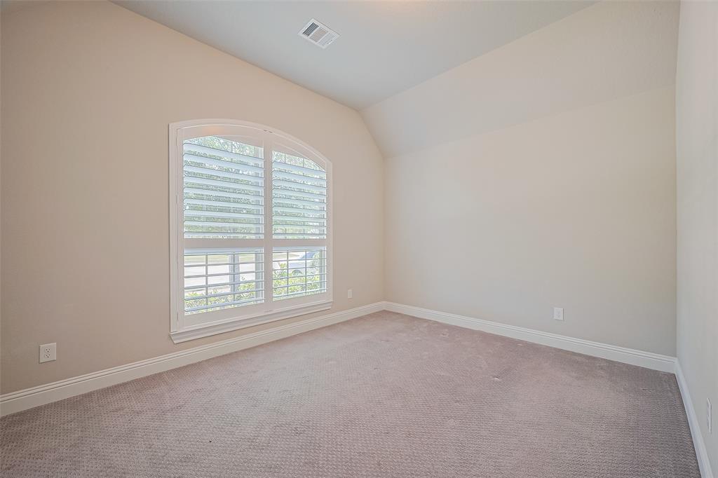 6243 Garden Lakes Lane, Sugar Land, Texas image 9