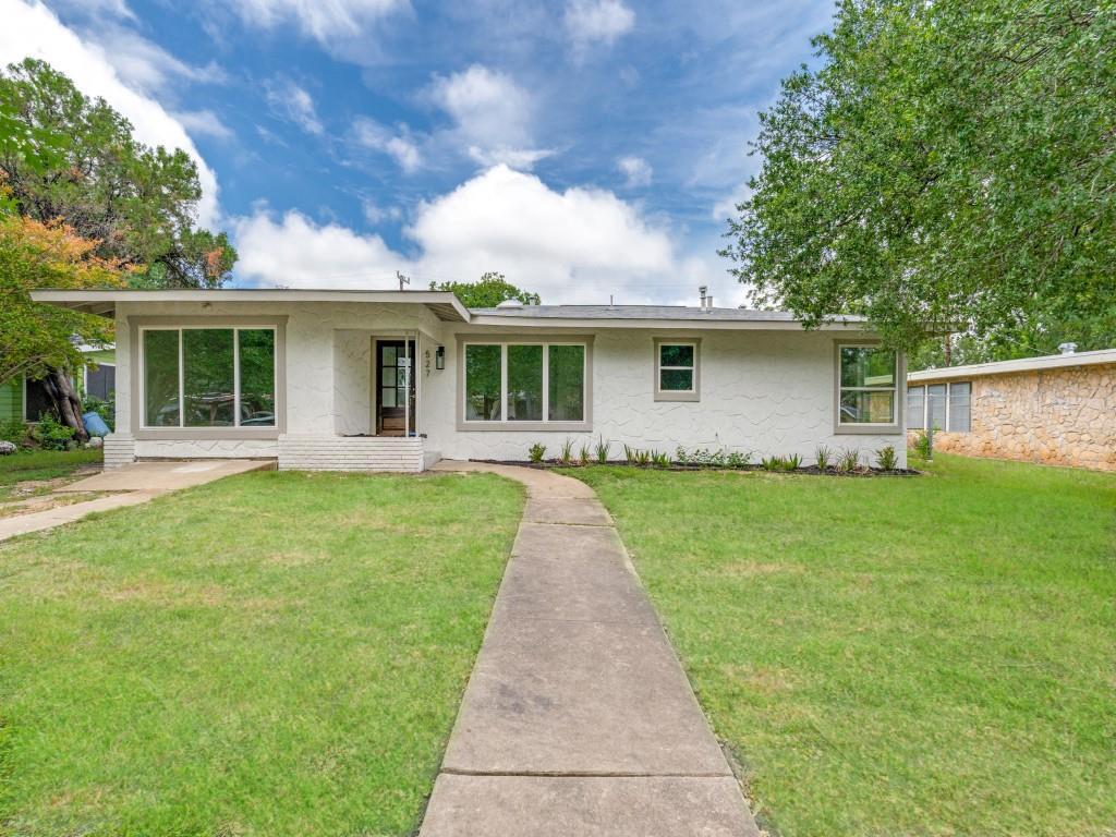 527 Blakeley Dr