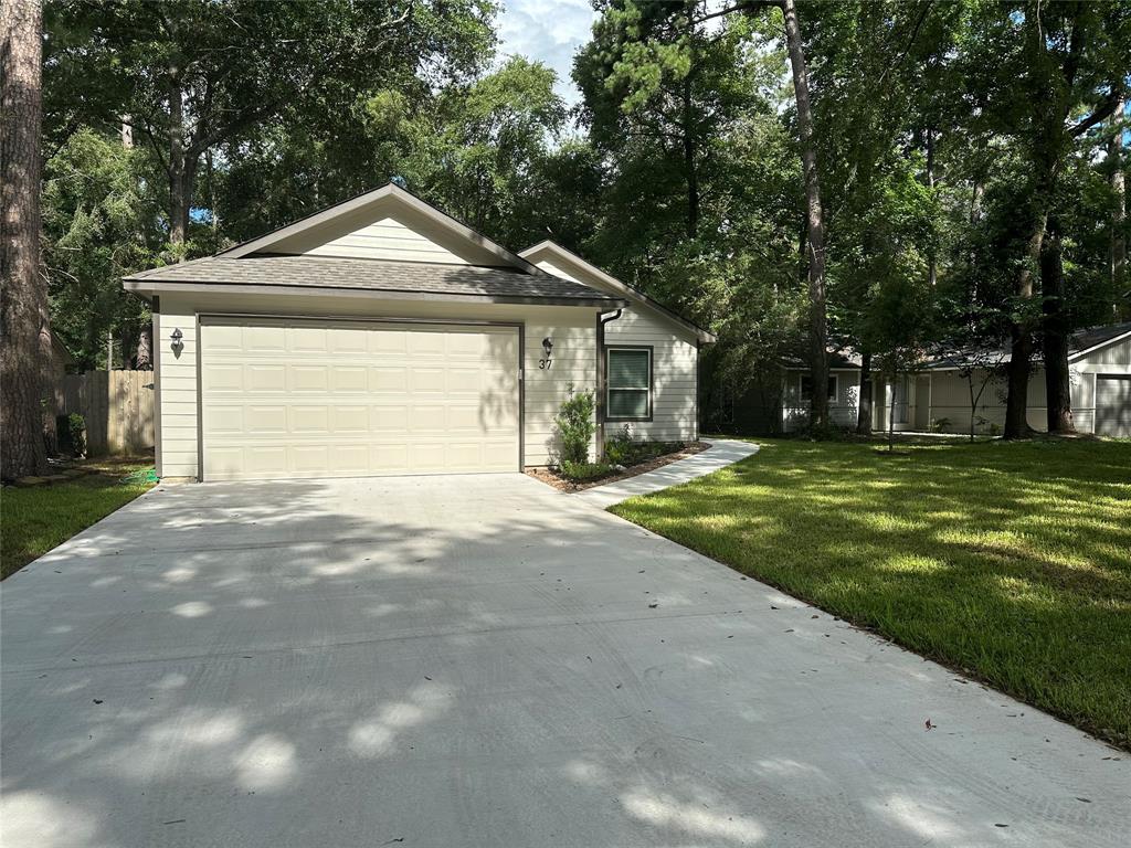 37 Night Hawk Place, The Woodlands, Texas image 1