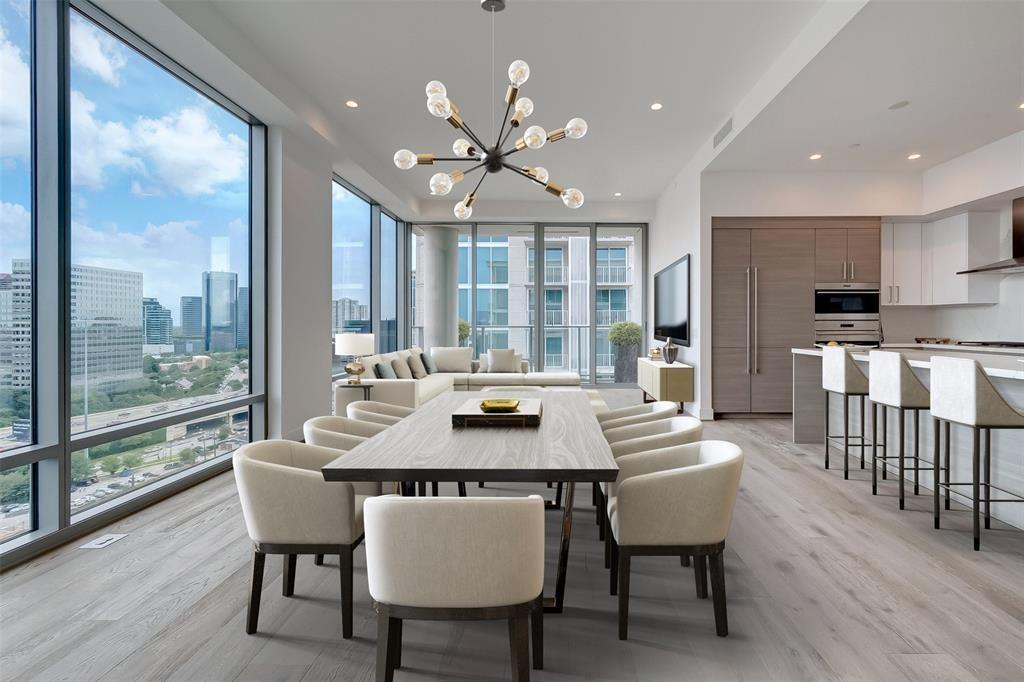 2047 Westcreek Ln #1601, Houston, Texas image 2