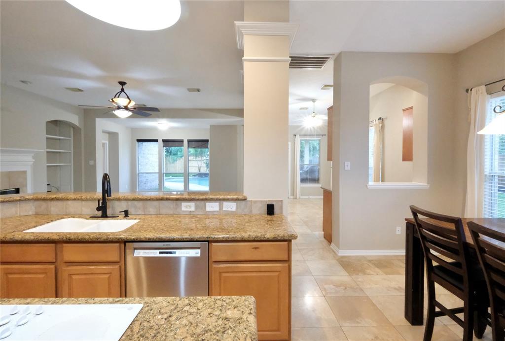 3106 Rainbow Court, Pearland, Texas image 8