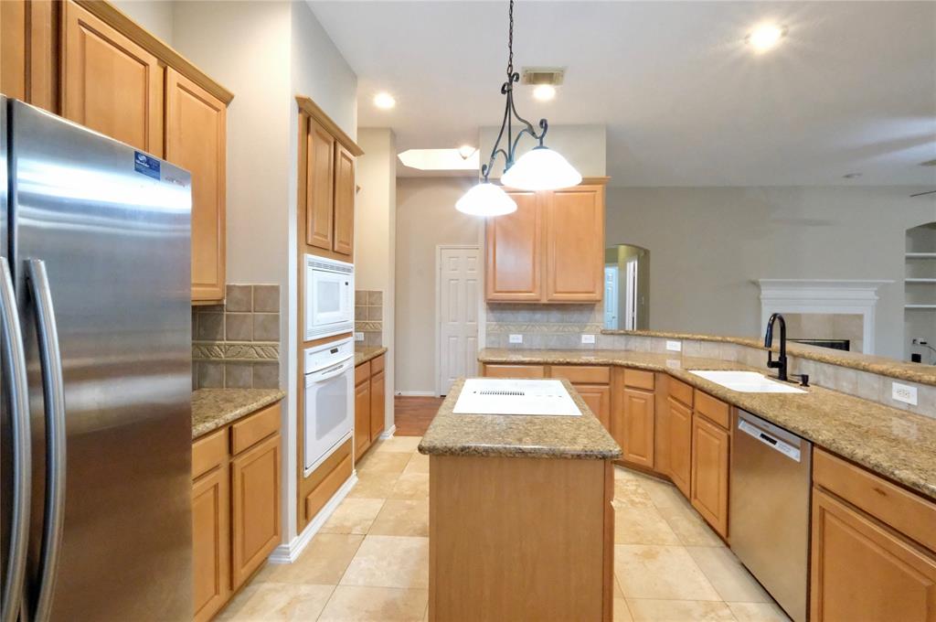 3106 Rainbow Court, Pearland, Texas image 9