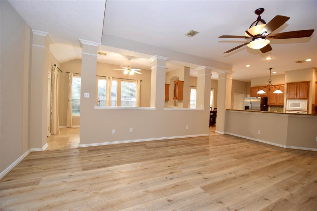 3106 Rainbow Court, Pearland, Texas image 6