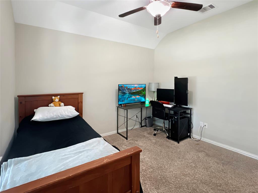 2718 Little Caney Way, Conroe, Texas image 14