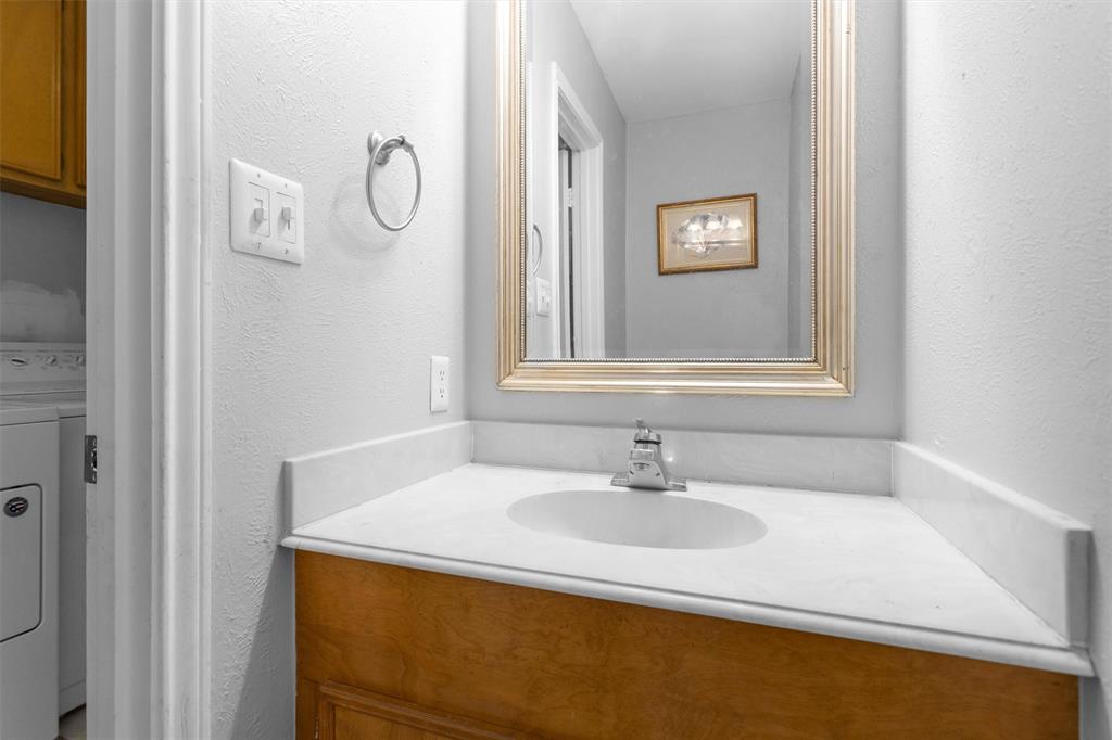 445 Augusta Drive, Huntsville, Texas image 21