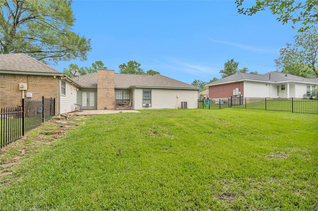 445 Augusta Drive, Huntsville, Texas image 38