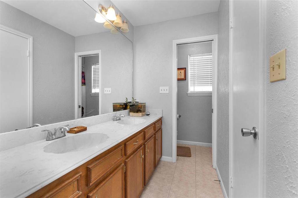 445 Augusta Drive, Huntsville, Texas image 34