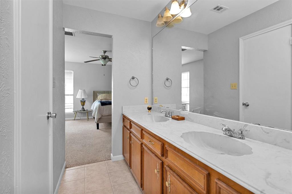 445 Augusta Drive, Huntsville, Texas image 35