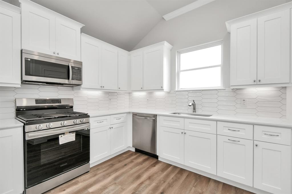 10135 Cabo Del Sol Drive, Cleveland, Texas image 1