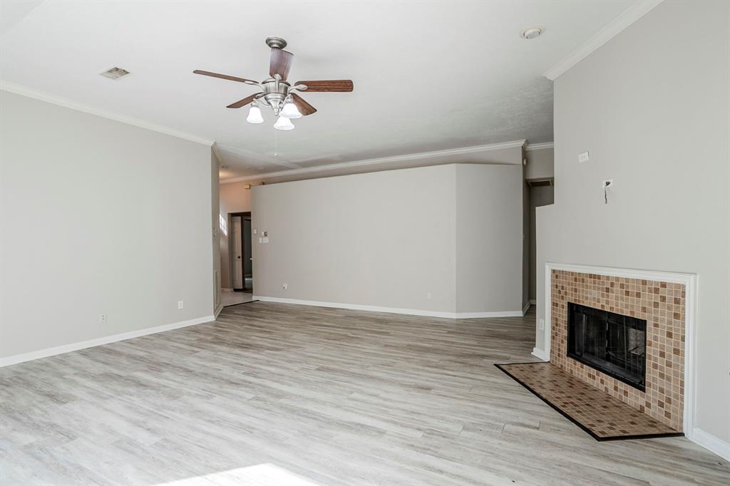 6323 Hedge Maple Court, Humble, Texas image 4