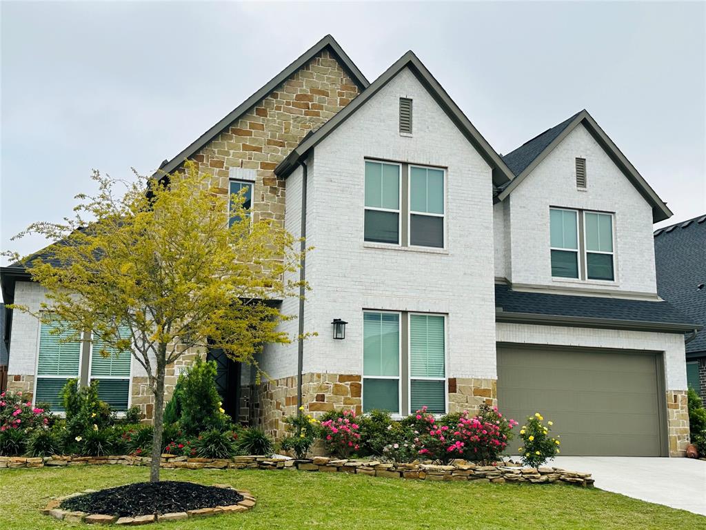 32018 Crested Knoll Court
