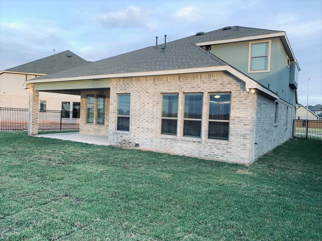 584 Santa Rosa Hills Drive, Katy, Texas image 31