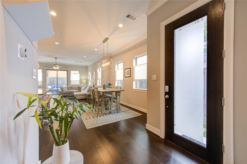 1810 W Clay Street, Houston, Texas image 3
