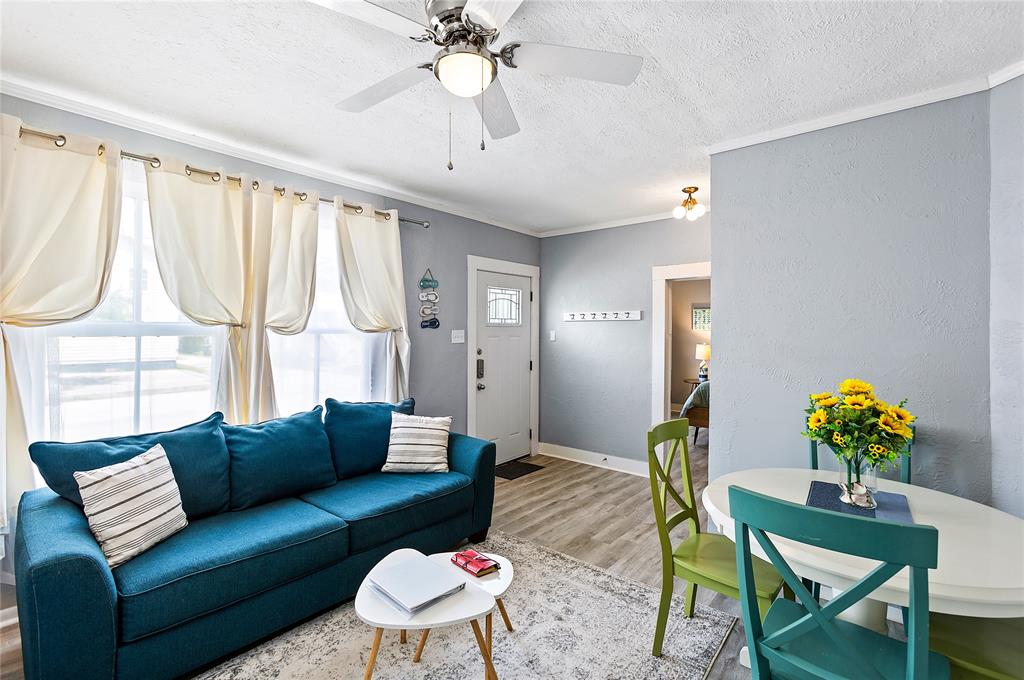 811 10th Street, Galveston, Texas image 6
