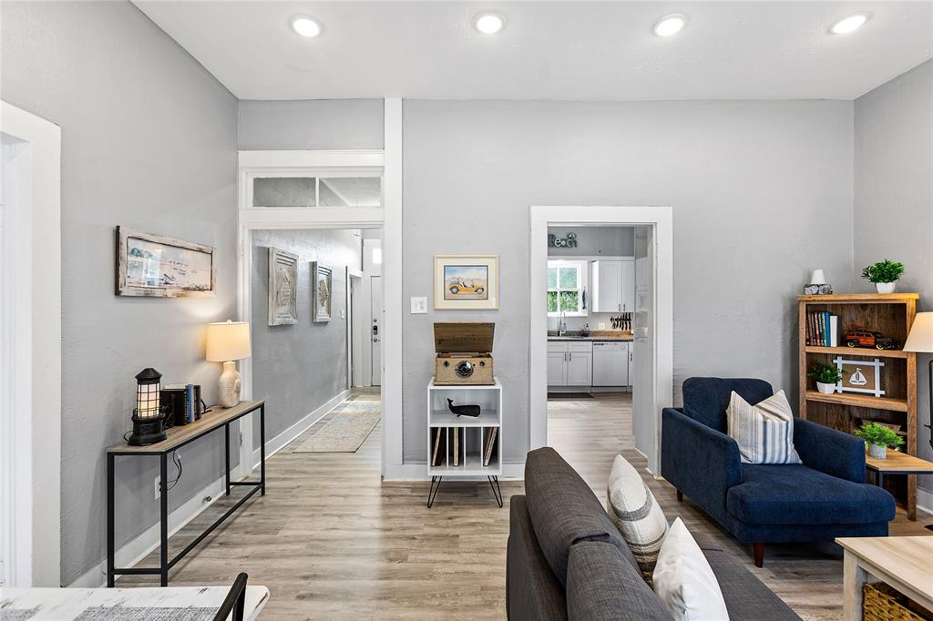 811 10th Street, Galveston, Texas image 24