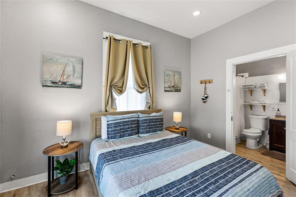 811 10th Street, Galveston, Texas image 26
