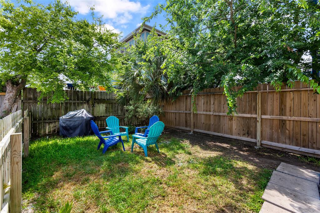 811 10th Street, Galveston, Texas image 38