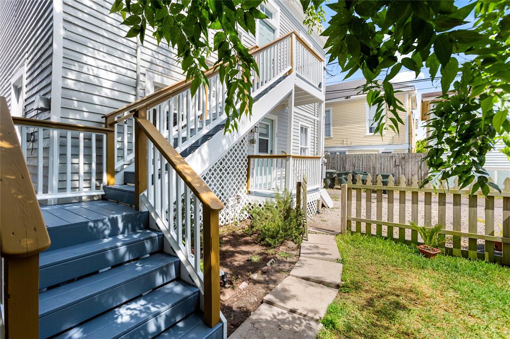 811 10th Street, Galveston, Texas image 17