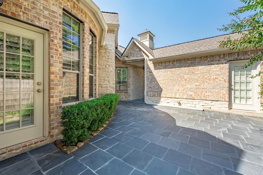 7 Columbia Crest Place, The Woodlands, Texas image 40