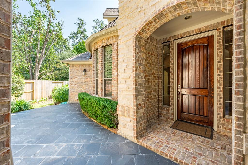 7 Columbia Crest Place, The Woodlands, Texas image 4