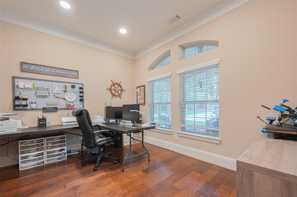 12607 Cove Landing Drive, Cypress, Texas image 4