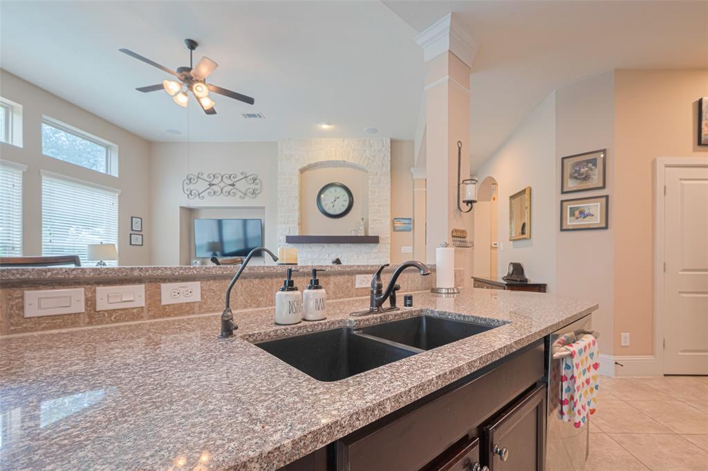 12607 Cove Landing Drive, Cypress, Texas image 14