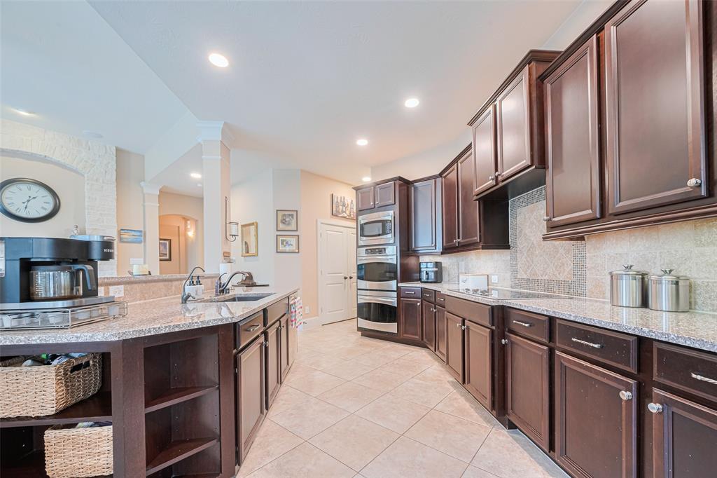 12607 Cove Landing Drive, Cypress, Texas image 12