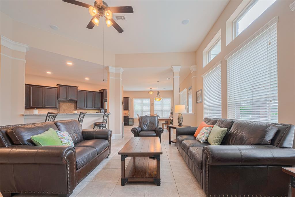12607 Cove Landing Drive, Cypress, Texas image 8