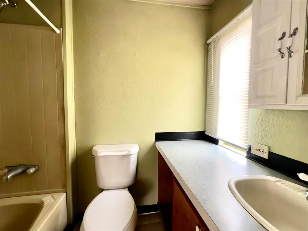 40 County Road 3557, Cleveland, Texas image 19