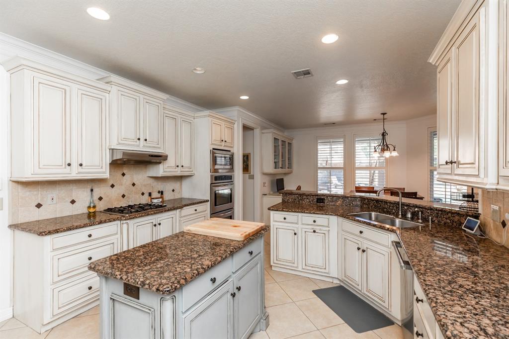 7790 Deerchase Drive, Beaumont, Texas image 9
