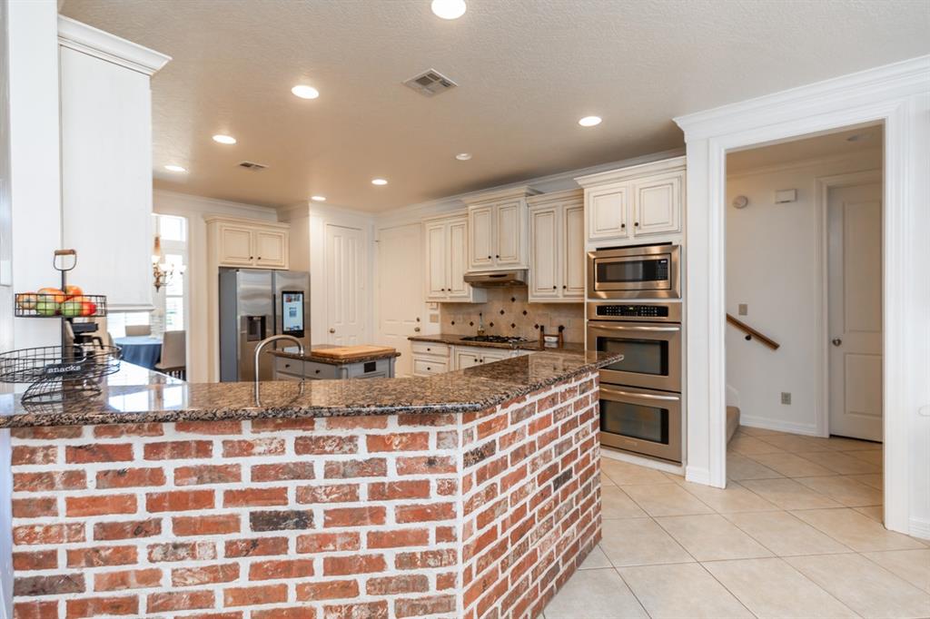 7790 Deerchase Drive, Beaumont, Texas image 12