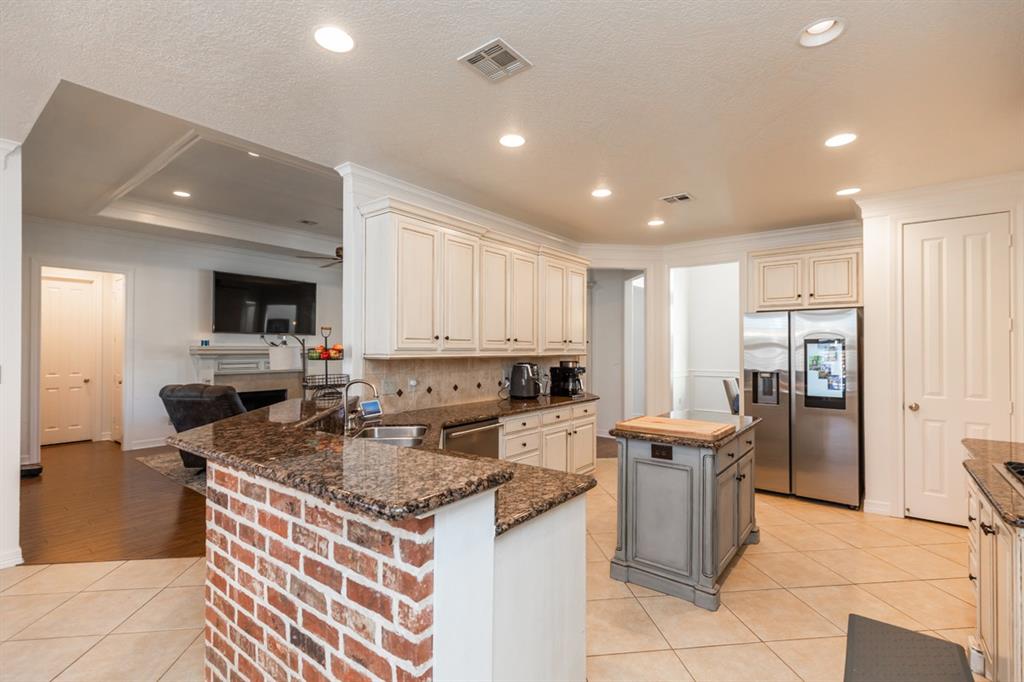 7790 Deerchase Drive, Beaumont, Texas image 11