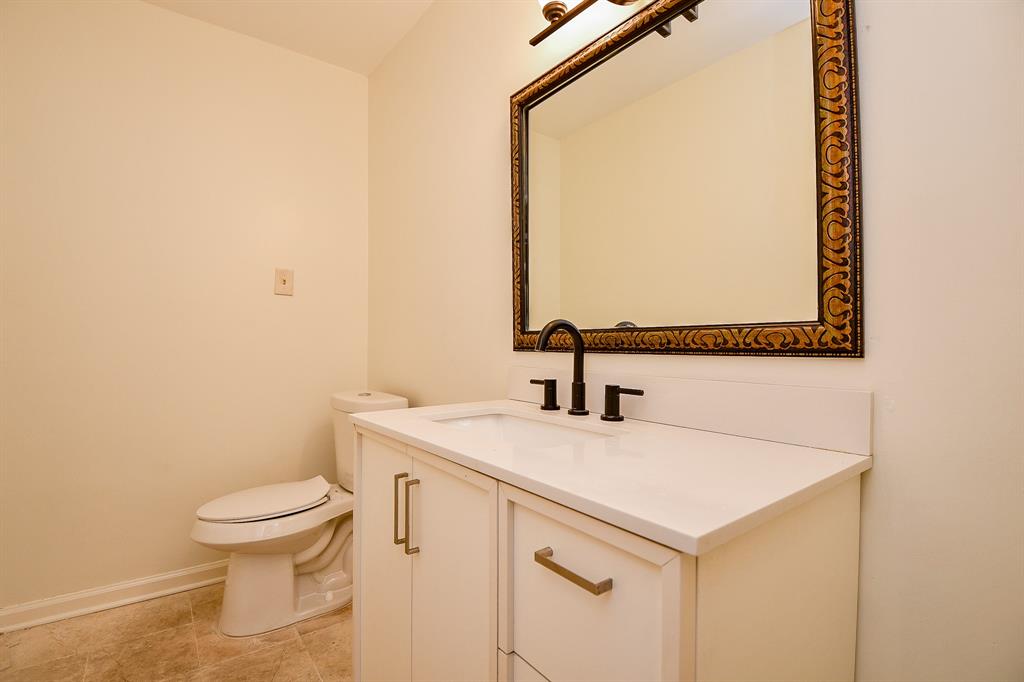 500 N Post Oak Lane, Houston, Texas image 13