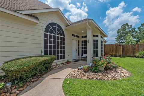 Townhouse in Houston TX 10323 Thornleaf Lane 2.jpg