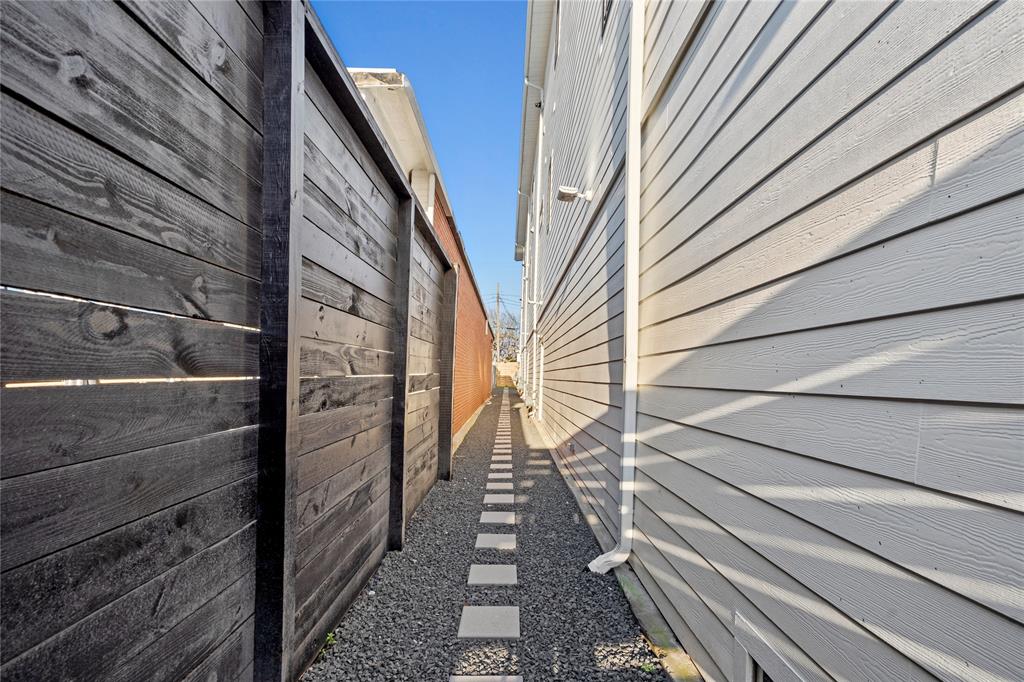 1716 23rd St #C, Galveston, Texas image 38