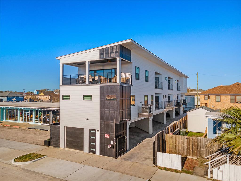 1716 23rd St #C, Galveston, Texas image 2