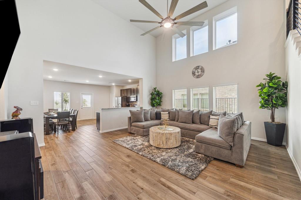 1523 Alpine Drive, Rosharon, Texas image 7