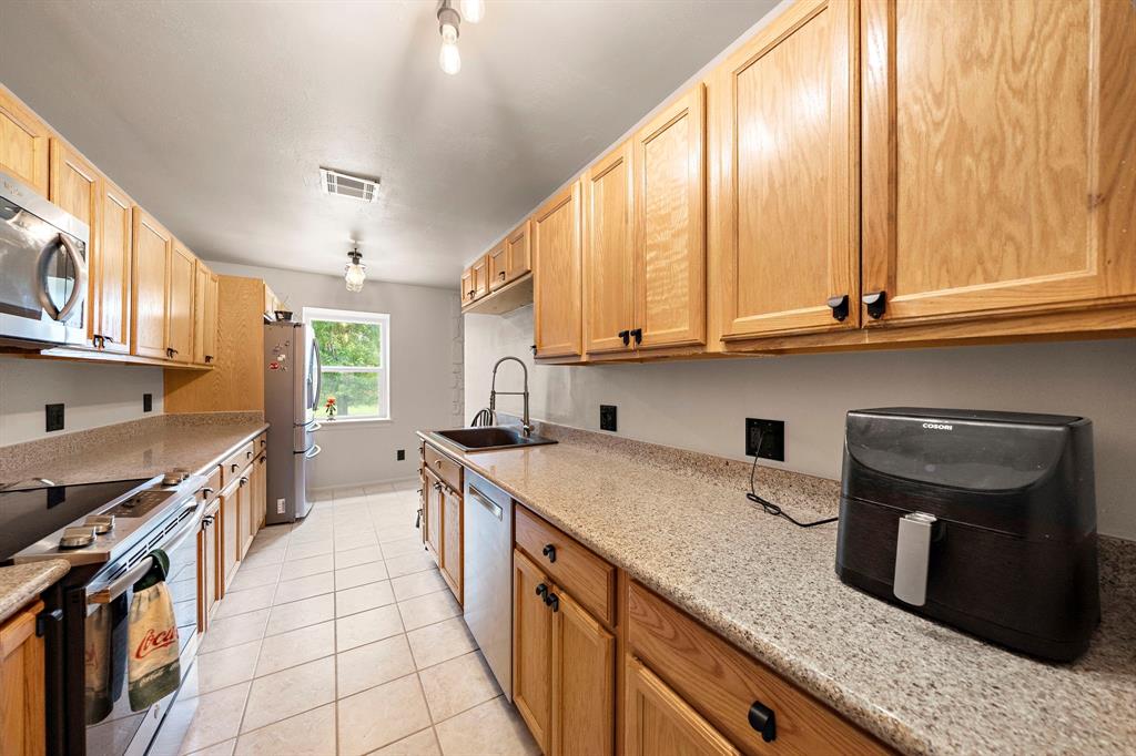 741 Rutgers Lane, Deer Park, Texas image 11