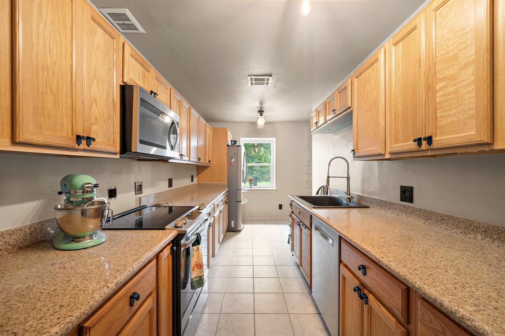 741 Rutgers Lane, Deer Park, Texas image 3
