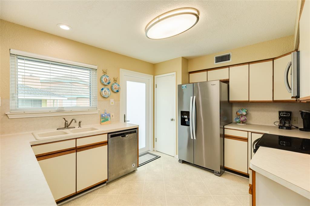 4119 Campeche Drive, Galveston, Texas image 20