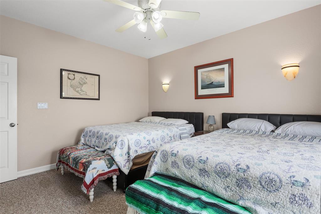 3802 Tidewater Dr, Galveston, Texas image 30