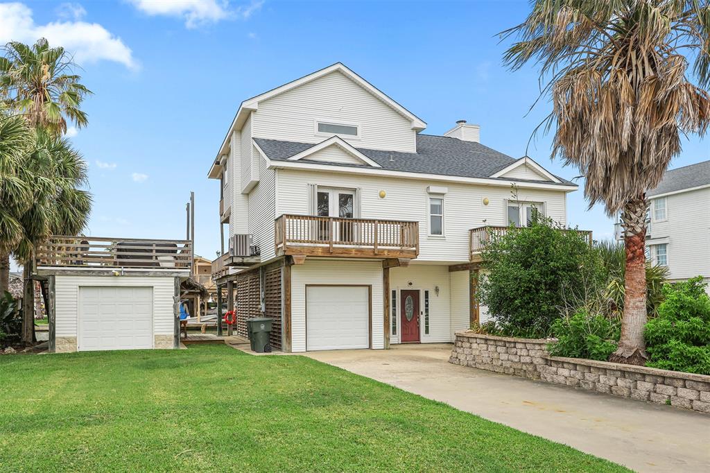 3802 Tidewater Dr, Galveston, Texas image 3