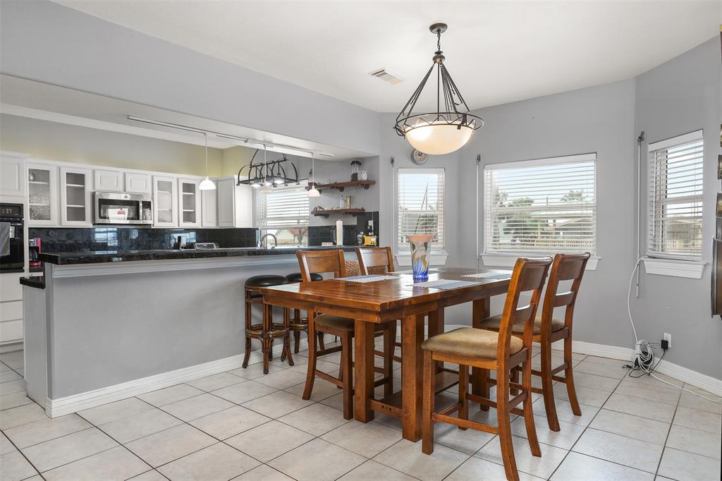 3802 Tidewater Dr, Galveston, Texas image 14