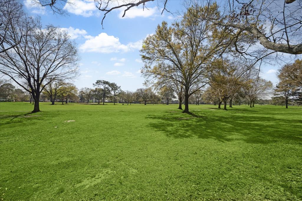2303 Fairway Circle, Pearland, Texas image 44