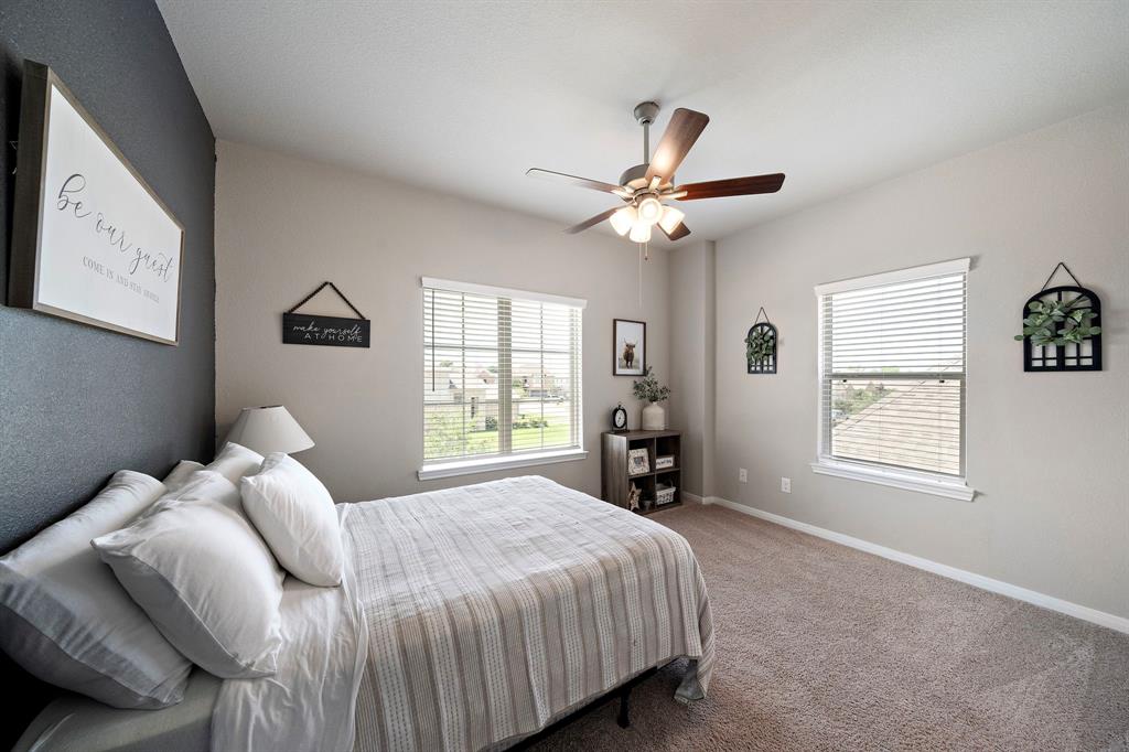 4221 E Bayou Maison Circle, Dickinson, Texas image 21